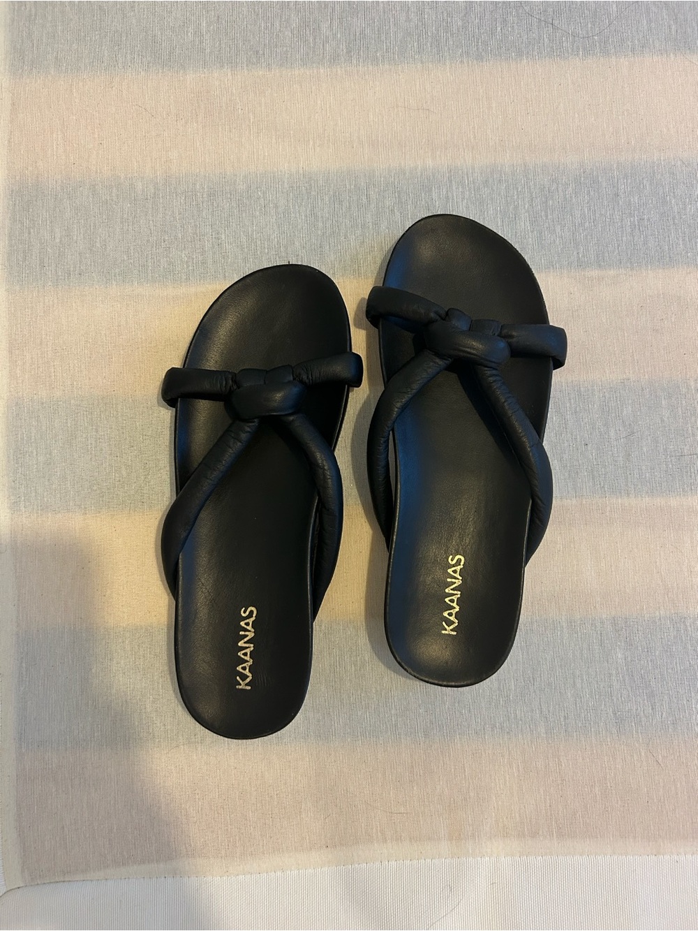 Kaanas Black Knotted Leather Slide Sandals
